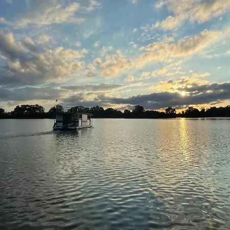 Apartamento Boathousing - Na Wodzie, Dom Pływający, łódź, Luksusowy *